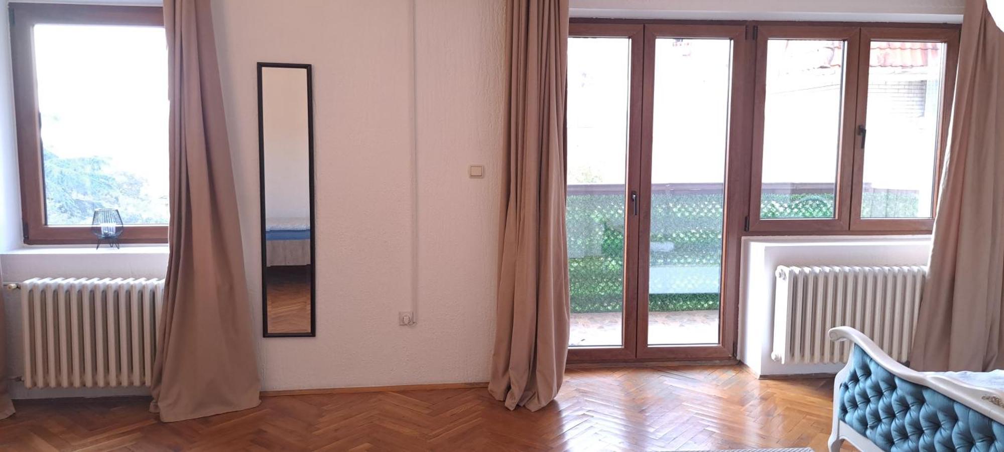 Green Land House Belgrado Esterno foto